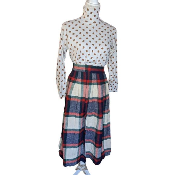 Vintage handmade wool plaid skirt - Picture 2 of 6